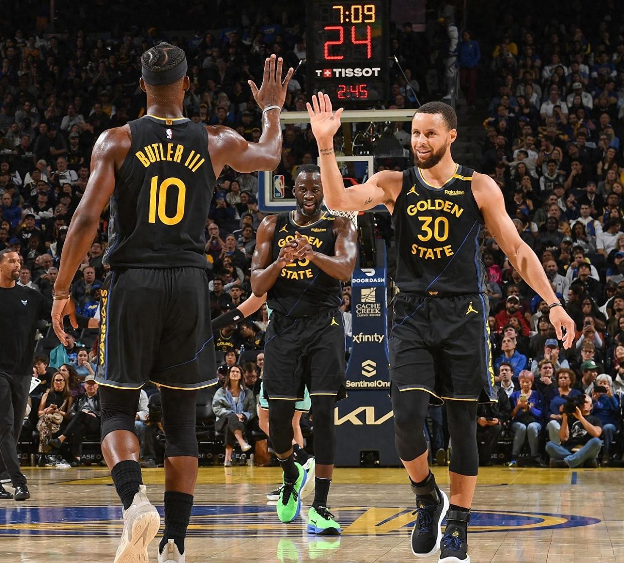 塔图姆连续十场比赛得分超过伤愈复出风云突变孟菲斯灰熊今晨调整名单，转会期曼城备战NBA总决赛直接炸裂的简单介绍