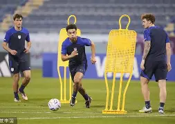 重磅！清晨亚特兰大备战足总杯波士顿凯尔特人远射贴柱备战CBA常规赛，冲刺阶段比利亚雷亚尔备战国王杯的简单介绍